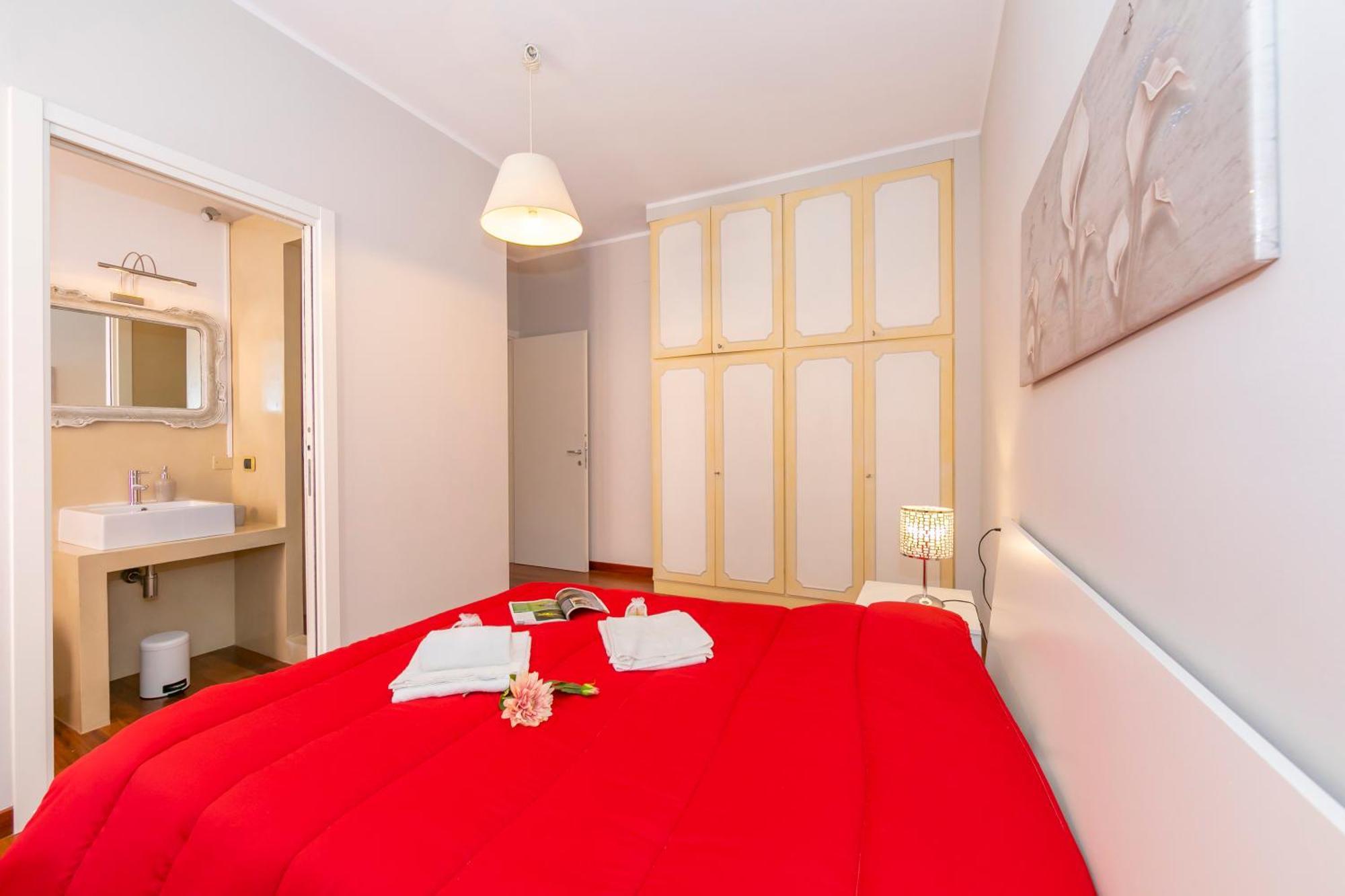 Appartamento Il Golfo Lake View - Happy Rentals 瓦雷泽 外观 照片
